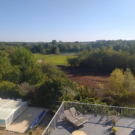 Gite La Pironniere - Piscine, Nature, Au Bord De La Riviere Montreuil-sur-Maine 外观 照片